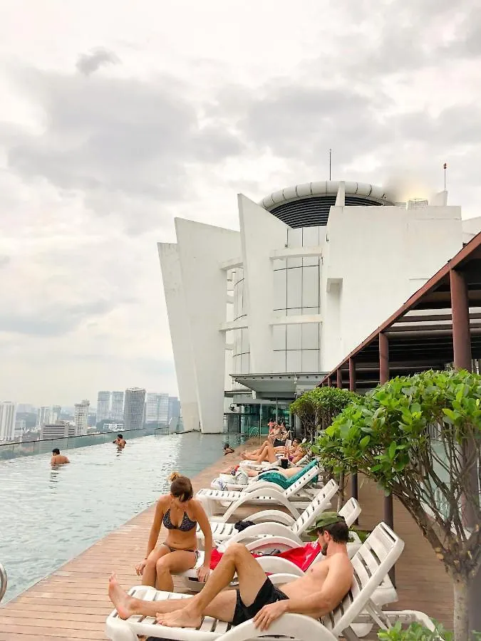 Kl City 2 Room In Regalia Suites @ Klcc View Infinity Pool Kuala Lumpur Ma­lay­sia