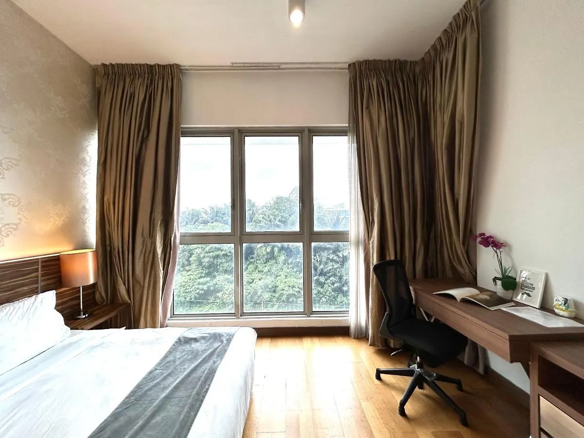 Kl City 2 Room In Regalia Suites @ Klcc View Infinity Pool Kuala Lumpur Apartment